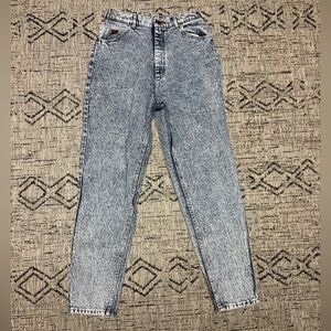 Vintage Lee high rise five acid wash jean